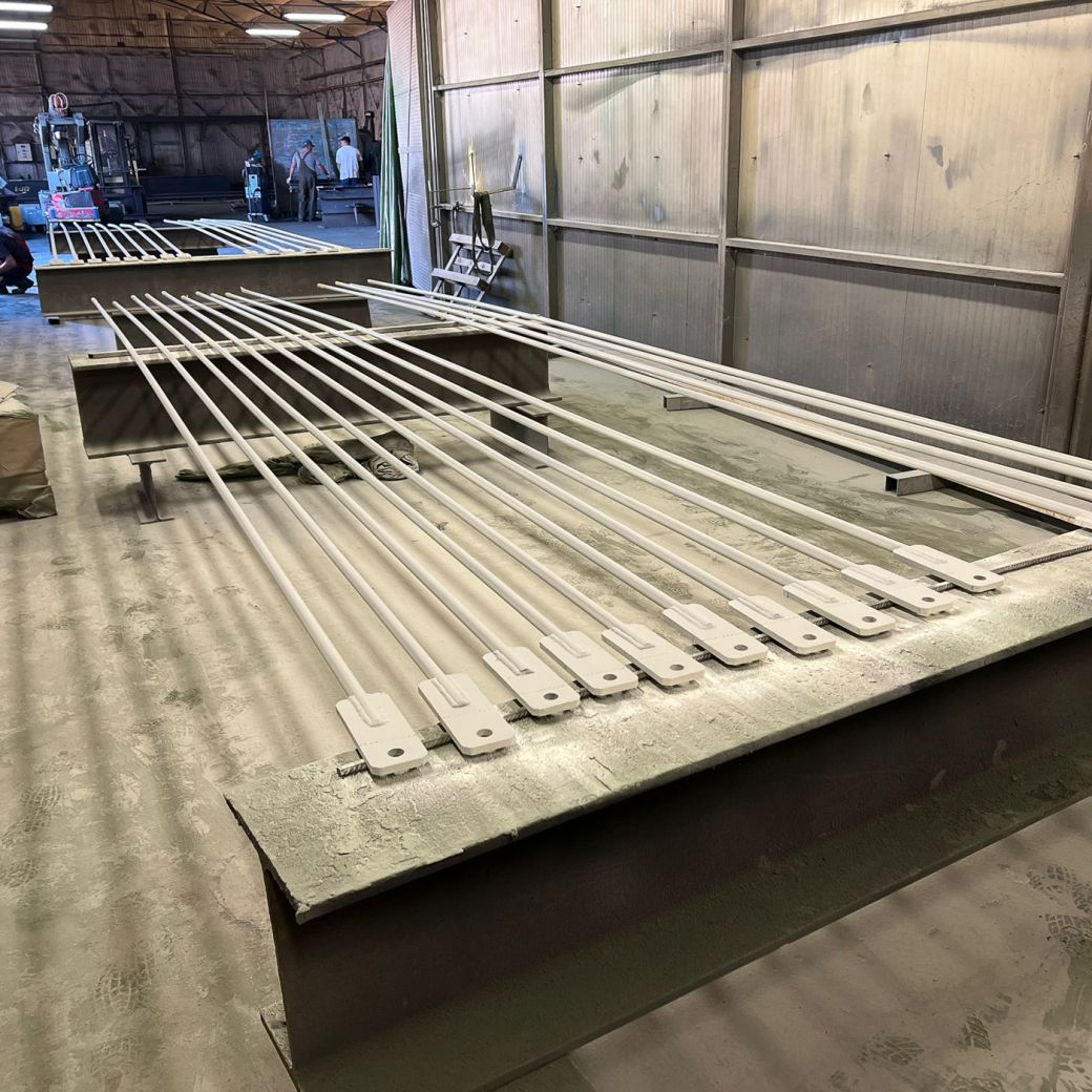 Realizare structuri pentru hale metalice