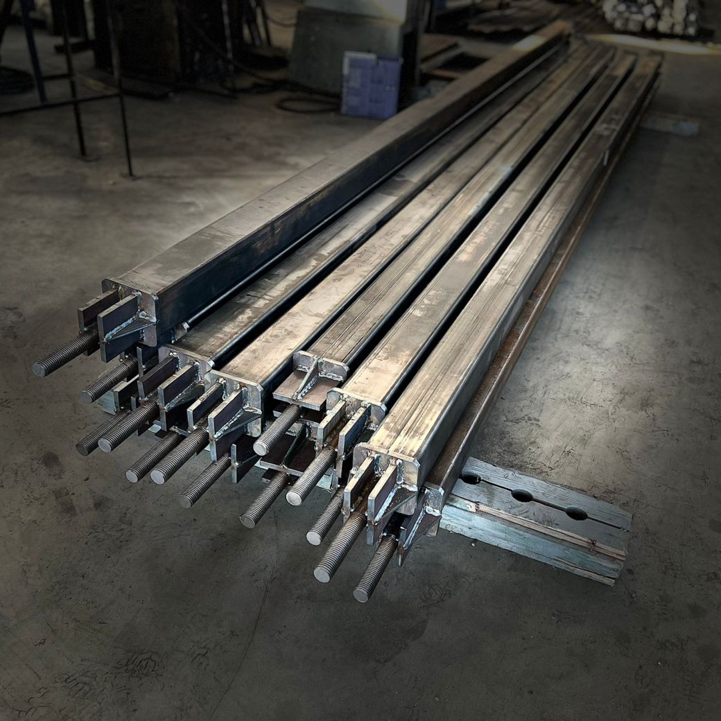 Realizare structuri pentru hale metalice