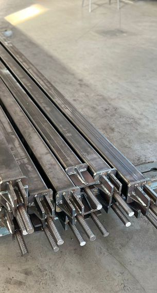 Realizare structuri pentru hale metalice